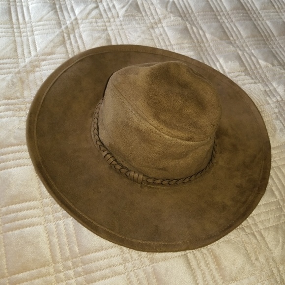 Tally weijl hat - Picture 1 of 5